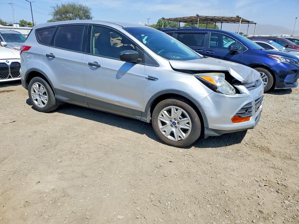 2016 Ford Escape მანქანა იყიდება აუქციონზე, vin: 1FMCU0F7XGUA67984, აუქციონის ნომერი: 66861266
