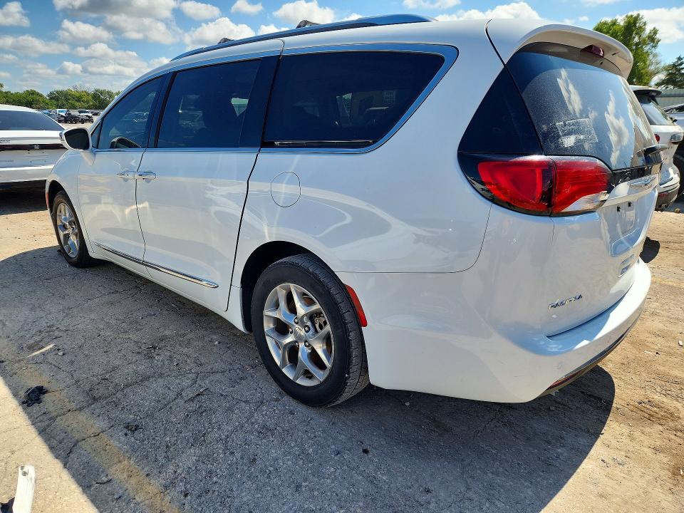 69886046 :رقم المزاد ، 2C4RC1GG1JR273821 vin ، 2018 Chrysler Pacifica مزاد بيع