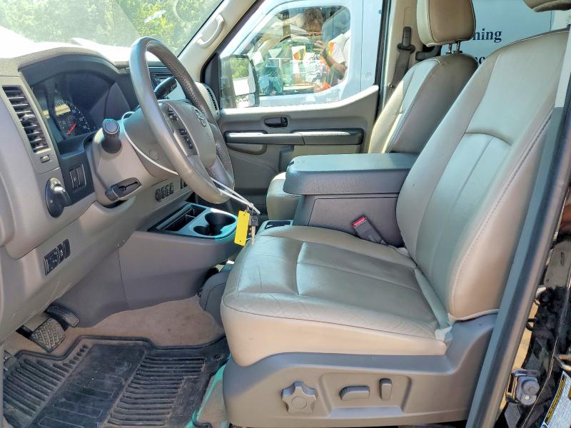 66423756 :رقم المزاد ، 5BZAF0AAXHN850419 vin ، 2017 Nissan Nv مزاد بيع