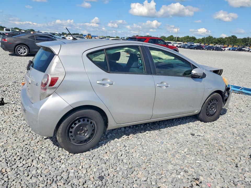 Продаж на аукціоні авто 2013 Toyota Prius C, vin: JTDKDTB39D1538914, номер лоту: 69217036