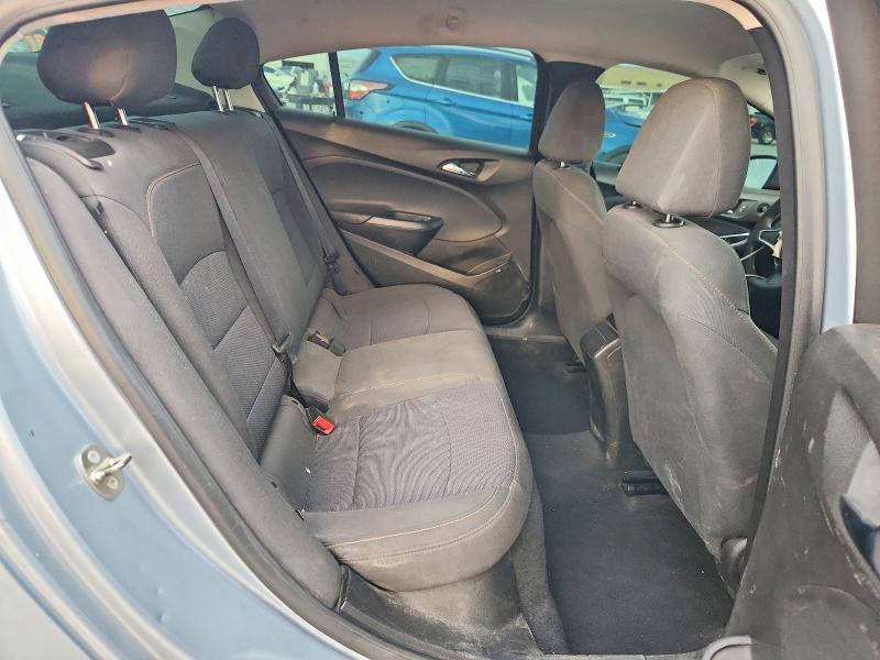 70613026 :رقم المزاد ، 1G1BC5SM6J7154842 vin ، 2018 Chevrolet Cruze مزاد بيع