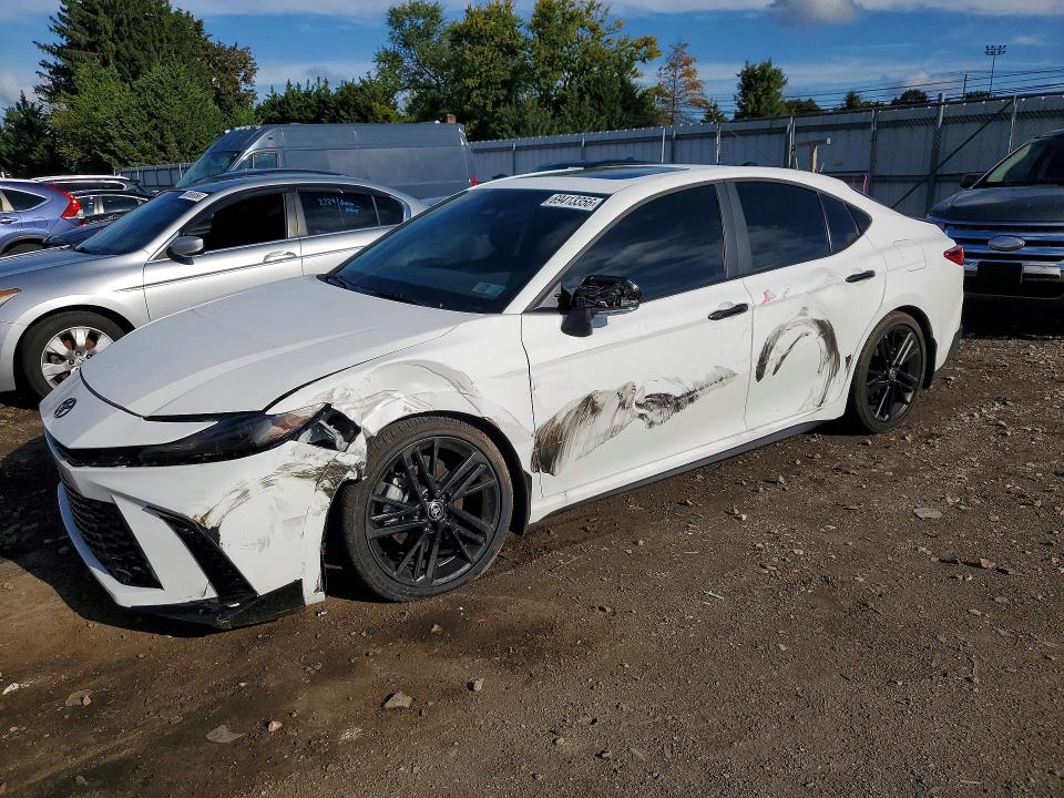 2026 Toyota Camry მანქანა იყიდება აუქციონზე, vin: 4T1DBADKXTU551901, აუქციონის ნომერი: 69413356