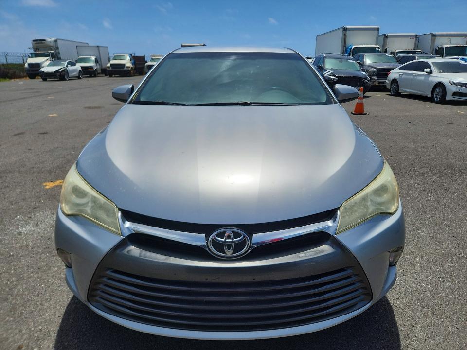2015 Toyota Camry მანქანა იყიდება აუქციონზე, vin: 4T1BF1FK6FU109100, აუქციონის ნომერი: 68411096