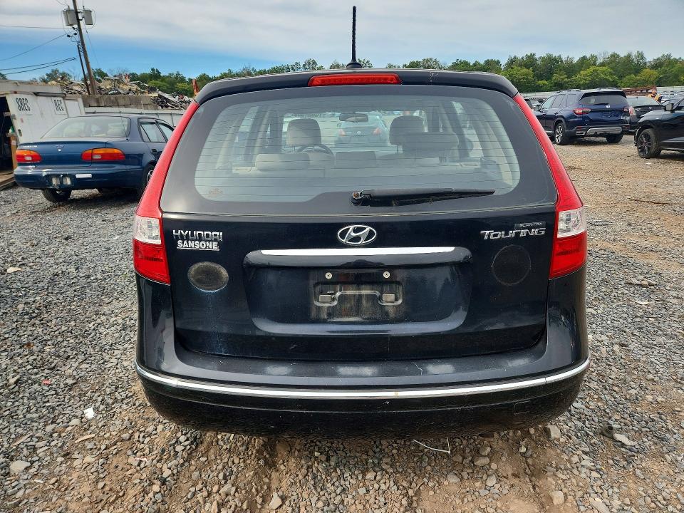 70501996 :رقم المزاد ، KMHDB8AE9AU085589 vin ، 2010 Hyundai Elantra Touring مزاد بيع