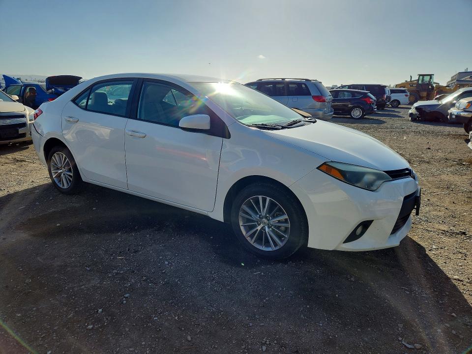 70835526 :رقم المزاد ، 5YFBURHE1EP114104 vin ، 2014 Toyota Corolla مزاد بيع