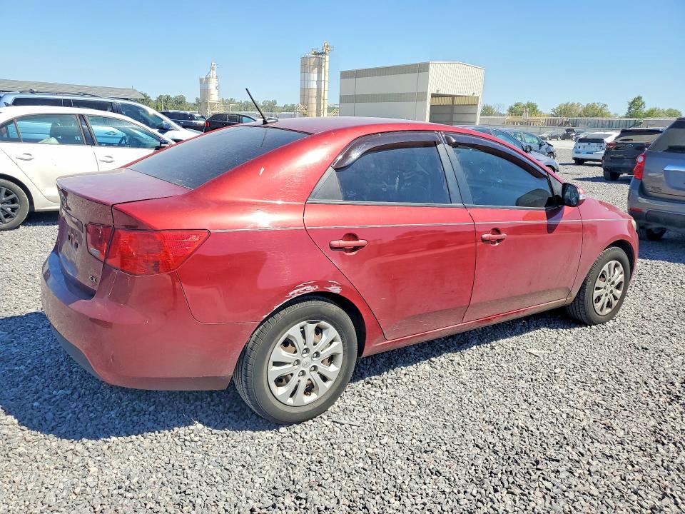 2010 Kia Forte მანქანა იყიდება აუქციონზე, vin: KNAFU4A25A5820095, აუქციონის ნომერი: 67709106
