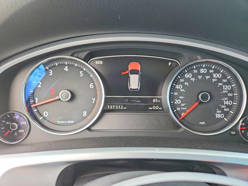 2011 Volkswagen Touareg მანქანა იყიდება აუქციონზე, vin: WVGFF9BP6BD002558, აუქციონის ნომერი: 67278346