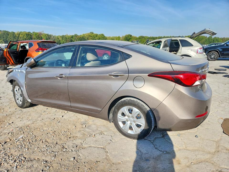 2016 Hyundai Elantra მანქანა იყიდება აუქციონზე, vin: 5NPDH4AE8GH763165, აუქციონის ნომერი: 71051106