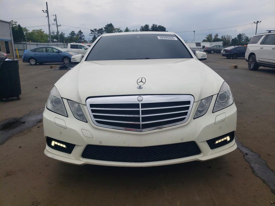 68996006 :رقم المزاد ، WDDHF9AB8AA138859 vin ، 2010 Mercedes-benz E مزاد بيع