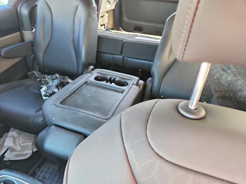 70672196 :رقم المزاد ، KNDNB5KA4T6131159 vin ، 2026 Kia Carnival مزاد بيع