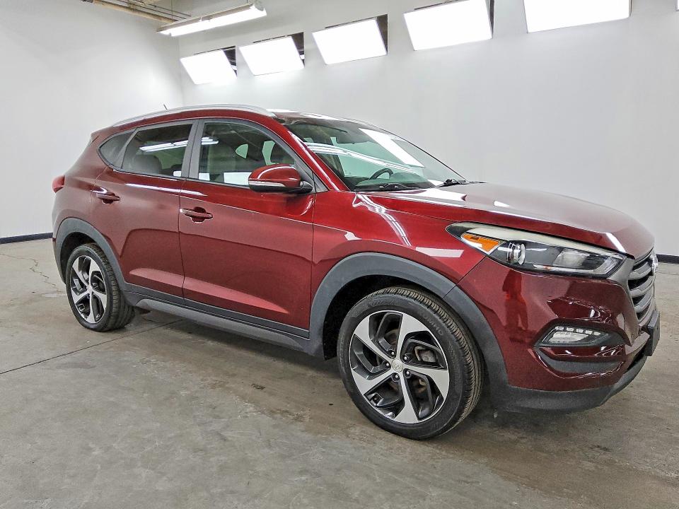 2016 Hyundai Tucson მანქანა იყიდება აუქციონზე, vin: KM8J3CA2XGU093105, აუქციონის ნომერი: 66049336