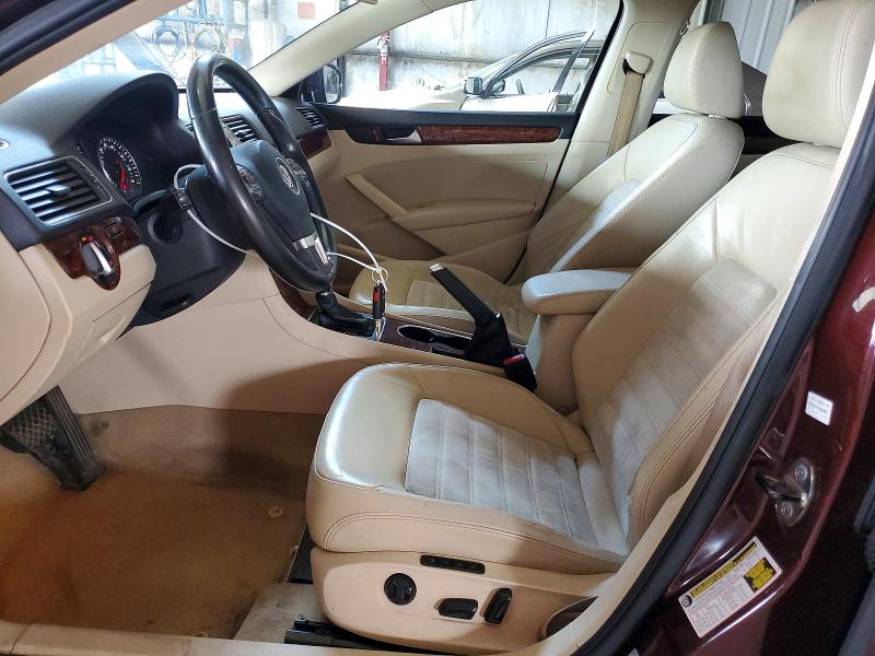69545076 :رقم المزاد ، 1VWCM7A38DC072021 vin ، 2013 Volkswagen Passat مزاد بيع