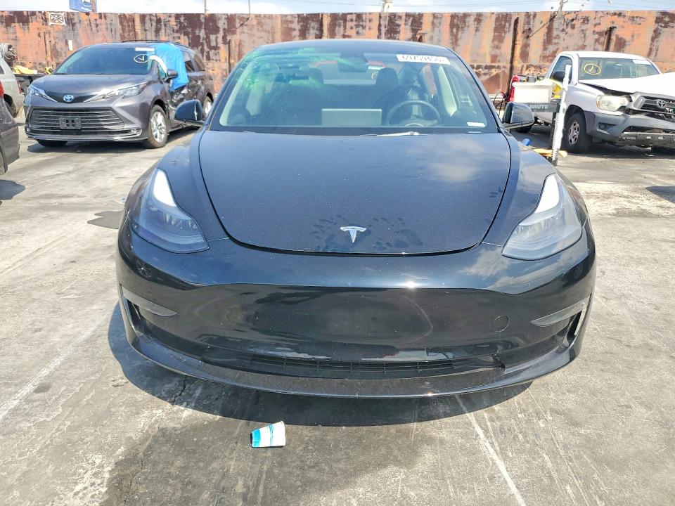 2023 Tesla Model 3 მანქანა იყიდება აუქციონზე, vin: 5YJ3E1EA2PF568977, აუქციონის ნომერი: 69759456