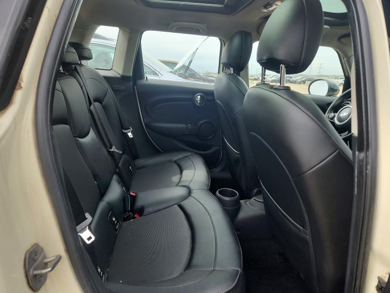 Продаж на аукціоні авто 2015 Mini Cooper, vin: WMWXS5C55FT827316, номер лоту: 68172486