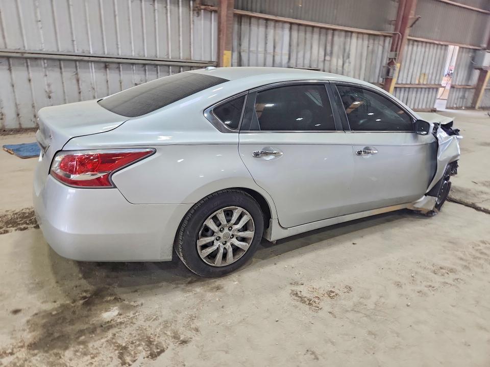 Продаж на аукціоні авто 2015 Nissan Altima, vin: 1N4AL3AP2FC195198, номер лоту: 70205936