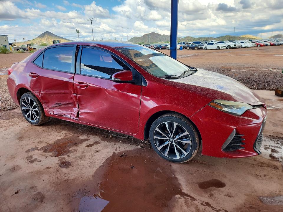 69648216 :رقم المزاد ، 5YFBURHE3HP728429 vin ، 2017 Toyota Corolla مزاد بيع