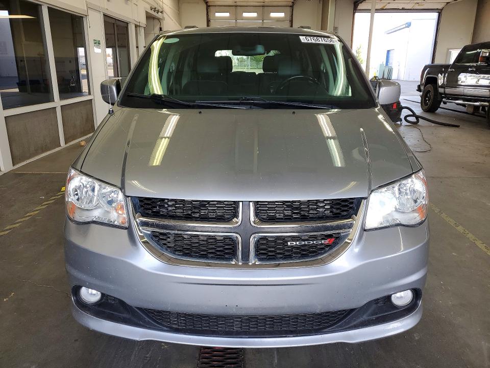 67687656 :رقم المزاد ، 2C4RDGCG8KR771098 vin ، 2019 Dodge Grand Caravan مزاد بيع