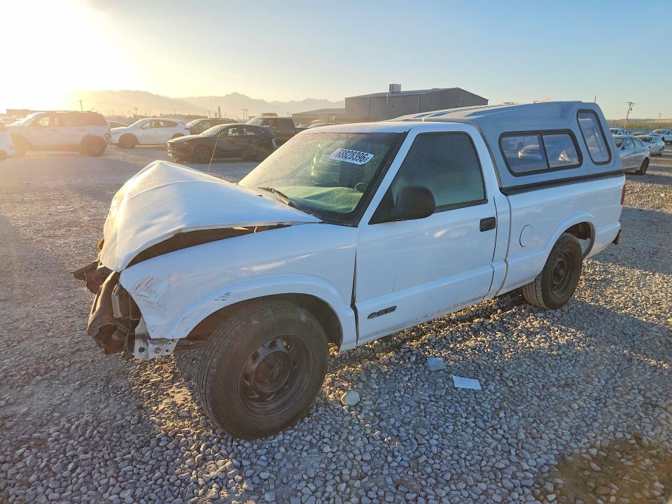 70581306 :رقم المزاد ، 1GCCS1446T8222056 vin ، 1996 Chevrolet S Truck مزاد بيع