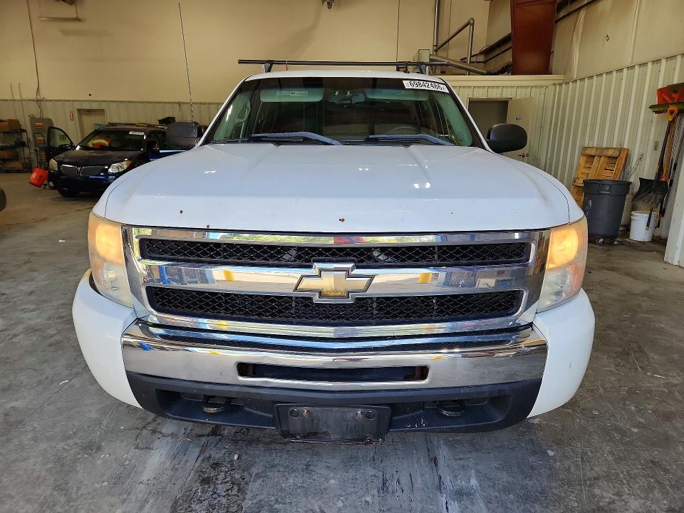 Продажа на аукционе авто 2009 Chevrolet Silverado, vin: 2GCEK233091133361, номер лота: 69842486