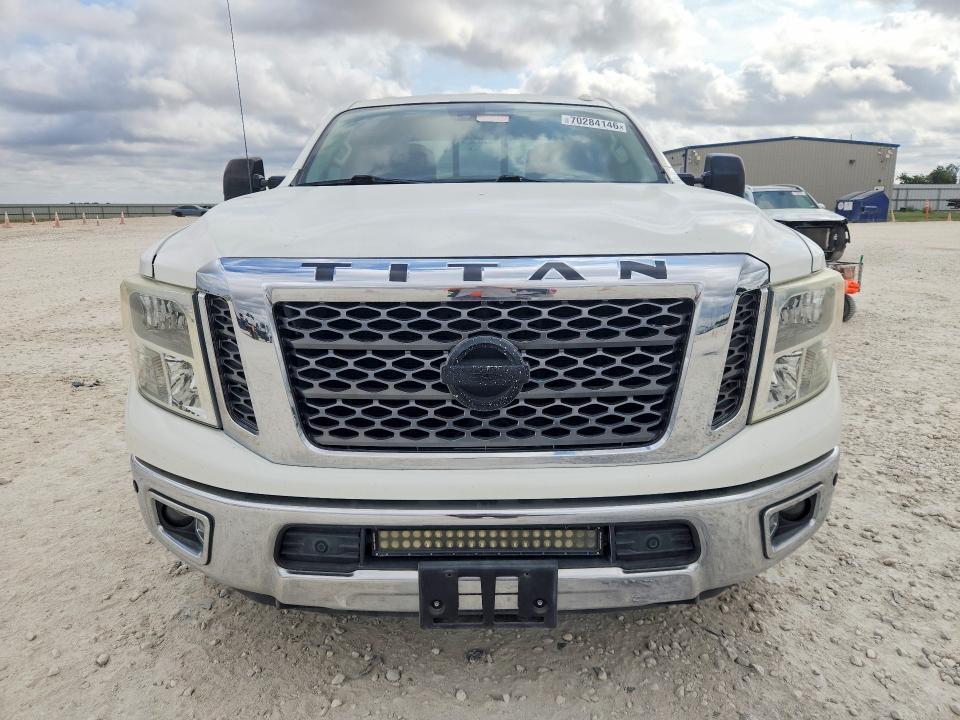 2017 Nissan Titan Xd მანქანა იყიდება აუქციონზე, vin: 1N6BA1F28HN517756, აუქციონის ნომერი: 70284146