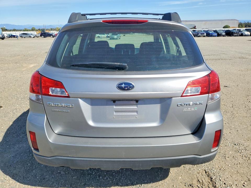2011 Subaru Outback მანქანა იყიდება აუქციონზე, vin: 4S4BRBAC5B3405724, აუქციონის ნომერი: 68021036