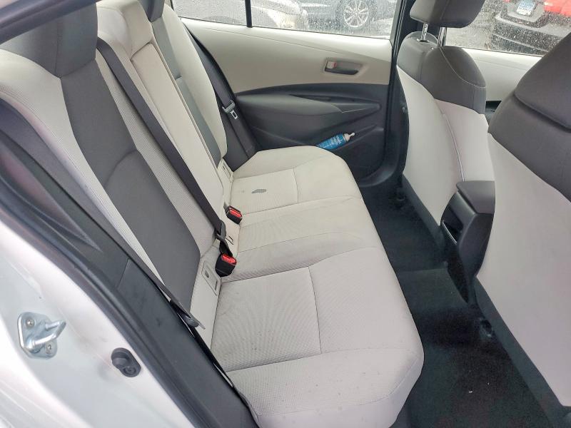70085166 :رقم المزاد ، JTDEAMDE8N3009213 vin ، 2022 Toyota Corolla مزاد بيع