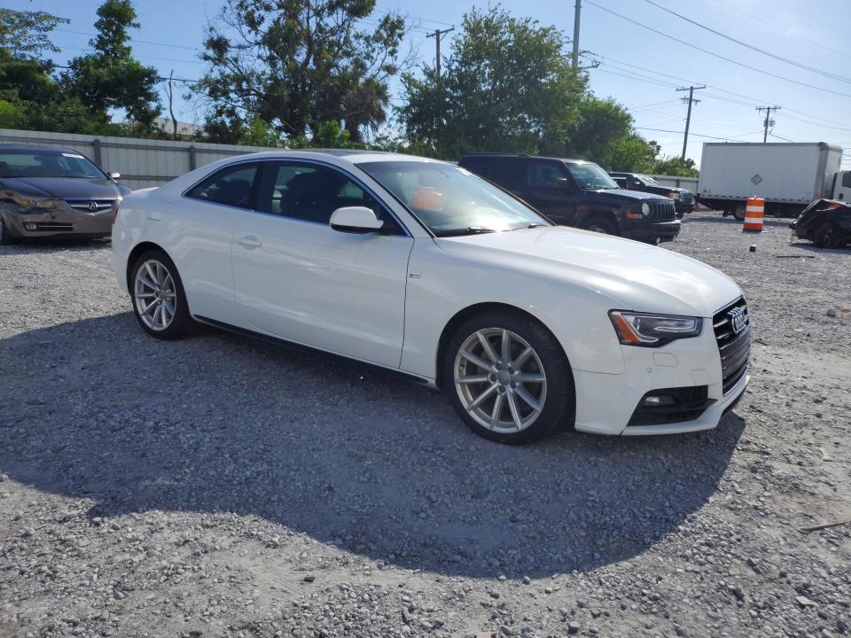 69686726 :رقم المزاد ، WAUHGAFR8HA000504 vin ، 2017 Audi A5 مزاد بيع