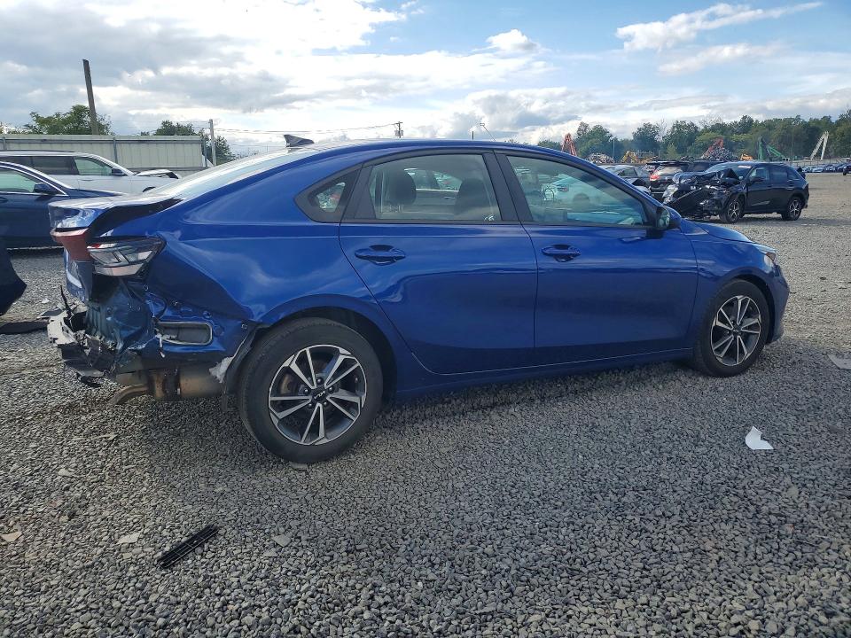 2022 Kia Forte მანქანა იყიდება აუქციონზე, vin: 3KPF24AD4NE459060, აუქციონის ნომერი: 71059516
