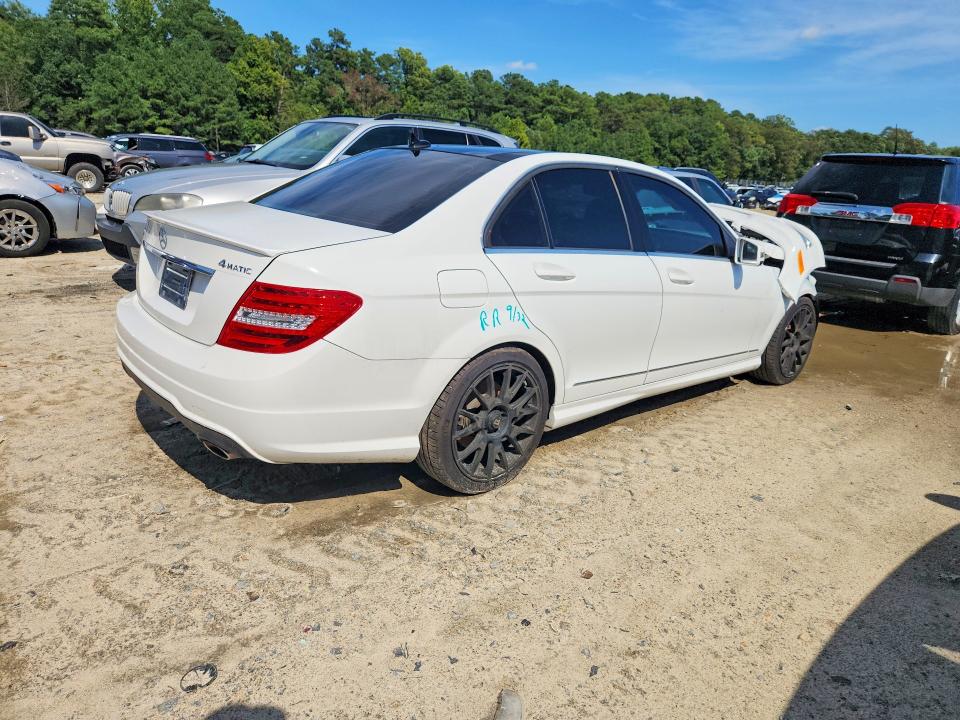 Продаж на аукціоні авто 2013 Mercedes-benz C, vin: WDDGF8AB1DR263102, номер лоту: 67970316
