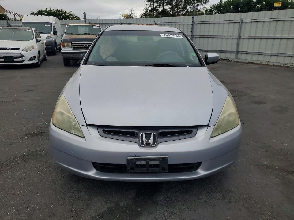 70019796 :رقم المزاد ، 1HGCM66385A075666 vin ، 2005 Honda Accord مزاد بيع