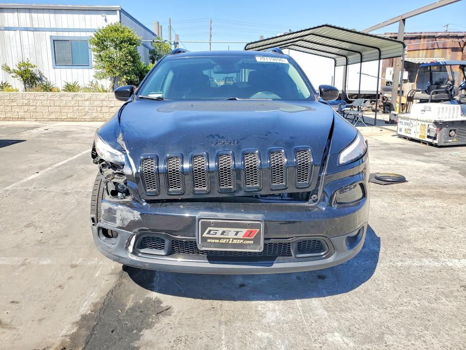 70119896 :رقم المزاد ، 1C4PJLCB9JD545201 vin ، 2018 Jeep Cherokee مزاد بيع