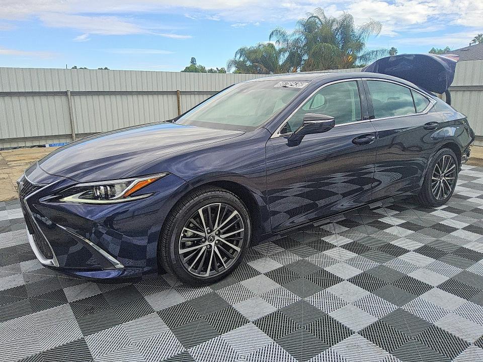 2024 Lexus Es 350 მანქანა იყიდება აუქციონზე, vin: 58ADZ1B16RU184499, აუქციონის ნომერი: 66788436
