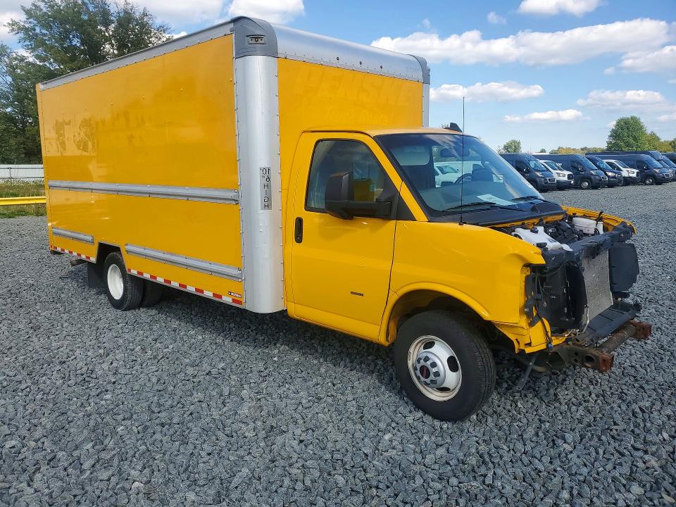 70528776 :رقم المزاد ، 7GZ37TC75PN002135 vin ، 2023 Gmc Savana مزاد بيع