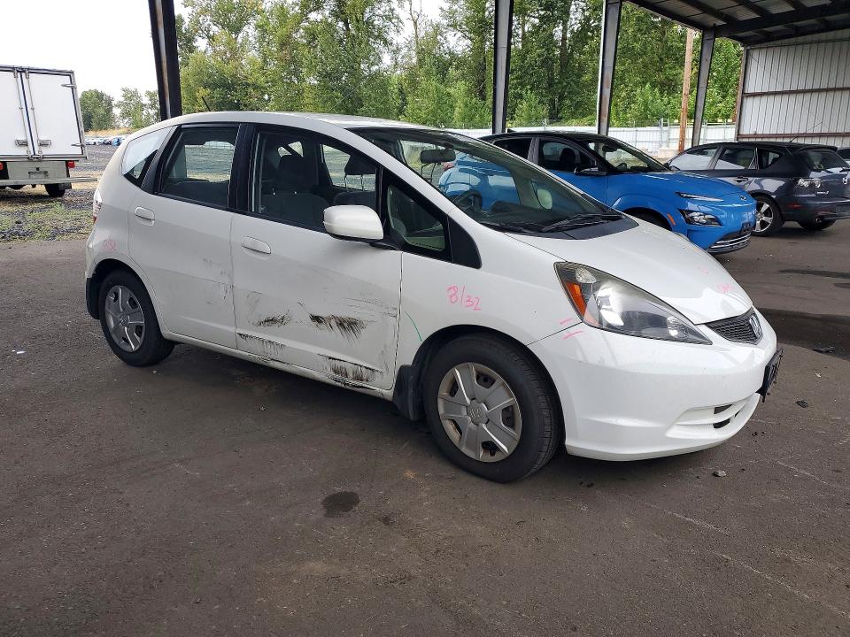 67318366 :رقم المزاد ، JHMGE8H37DC078131 vin ، 2013 Honda Fit مزاد بيع