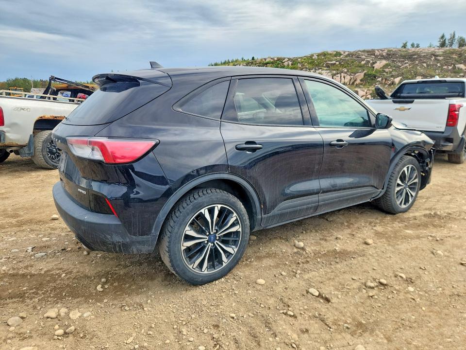 64404066 :رقم المزاد ، 1FMCU9G67NUB17554 vin ، 2022 Ford Escape مزاد بيع