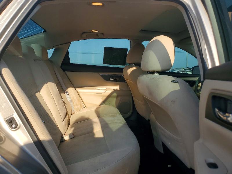 2015 Nissan Altima მანქანა იყიდება აუქციონზე, vin: 1N4AL3AP5FC292637, აუქციონის ნომერი: 68086996