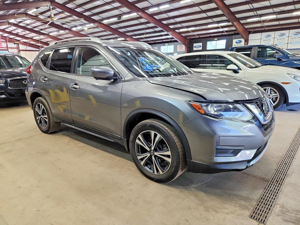 70686166 :رقم المزاد ، JN8AT2MV3LW102900 vin ، 2020 Nissan Rogue مزاد بيع