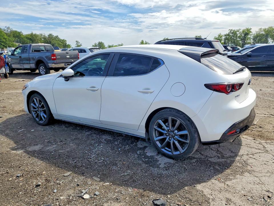 2022 Mazda 3 მანქანა იყიდება აუქციონზე, vin: JM1BPAKL3N1512256, აუქციონის ნომერი: 67651296