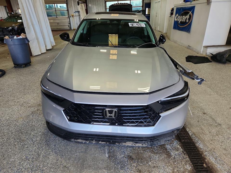 2025 Honda Accord მანქანა იყიდება აუქციონზე, vin: 1HGCY1F45SA083235, აუქციონის ნომერი: 71067416