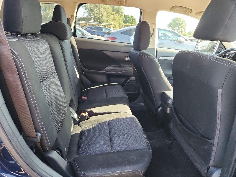 69370586 :رقم المزاد ، JA4AD2A31HZ068645 vin ، 2017 Mitsubishi Outlander مزاد بيع