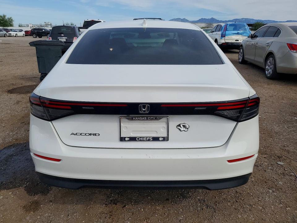 Продажа на аукционе авто 2023 Honda Accord, vin: 1HGCY1F27PA010499, номер лота: 68712736