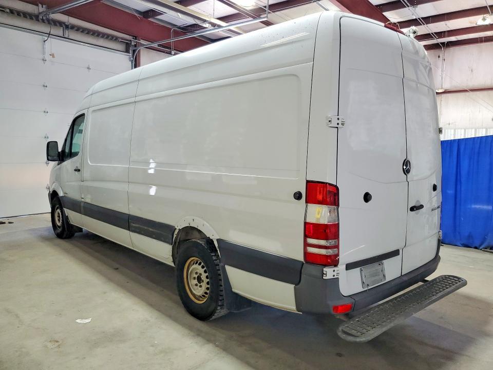 69319186 :رقم المزاد ، WD3PE8DB4FP133431 vin ، 2015 Mercedes-benz Sprinter مزاد بيع