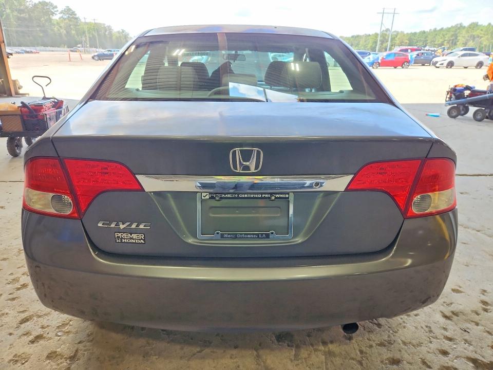 Продажа на аукционе авто 2010 Honda Civic, vin: 2HGFA1F55AH585639, номер лота: 68845176