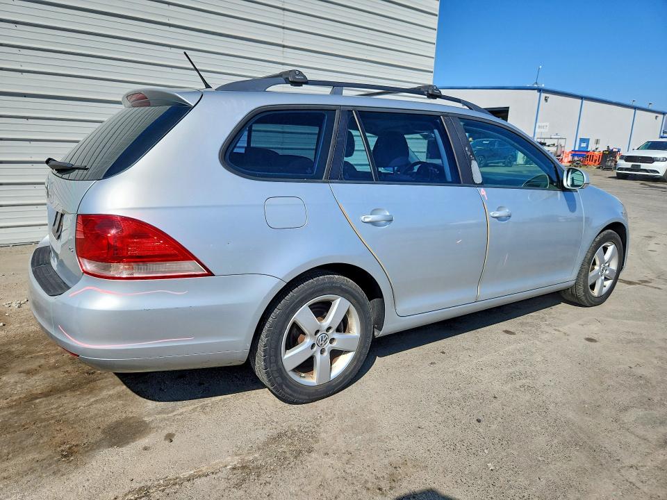 69901646 :رقم المزاد ، 3VWKZ71K29M271981 vin ، 2009 Volkswagen Jetta مزاد بيع