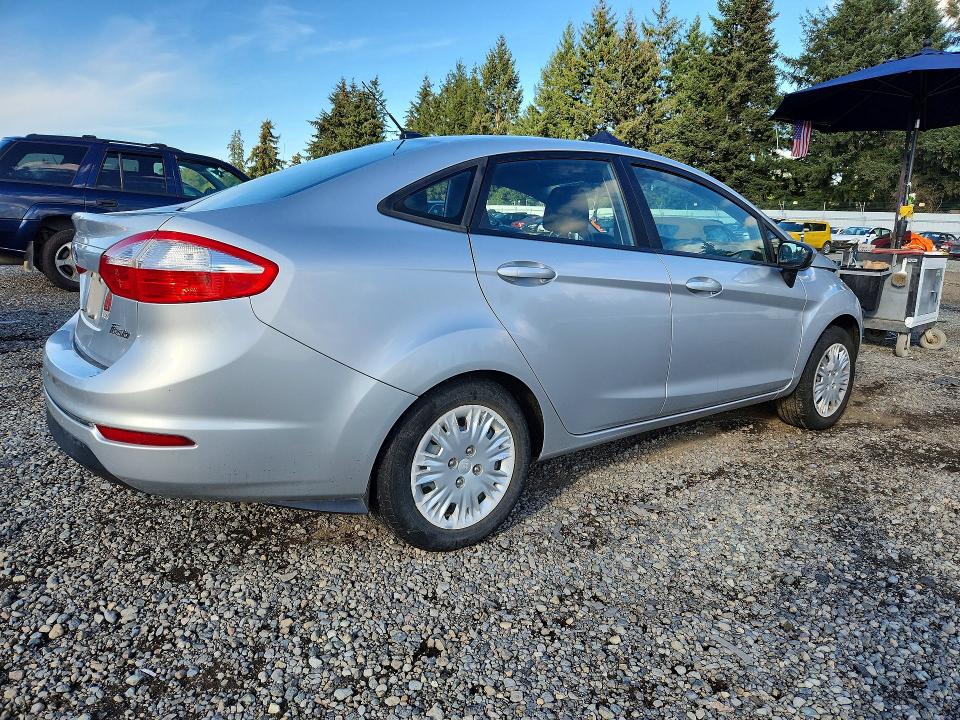 2016 Ford Fiesta მანქანა იყიდება აუქციონზე, vin: 3FADP4AJ7GM173829, აუქციონის ნომერი: 69006076