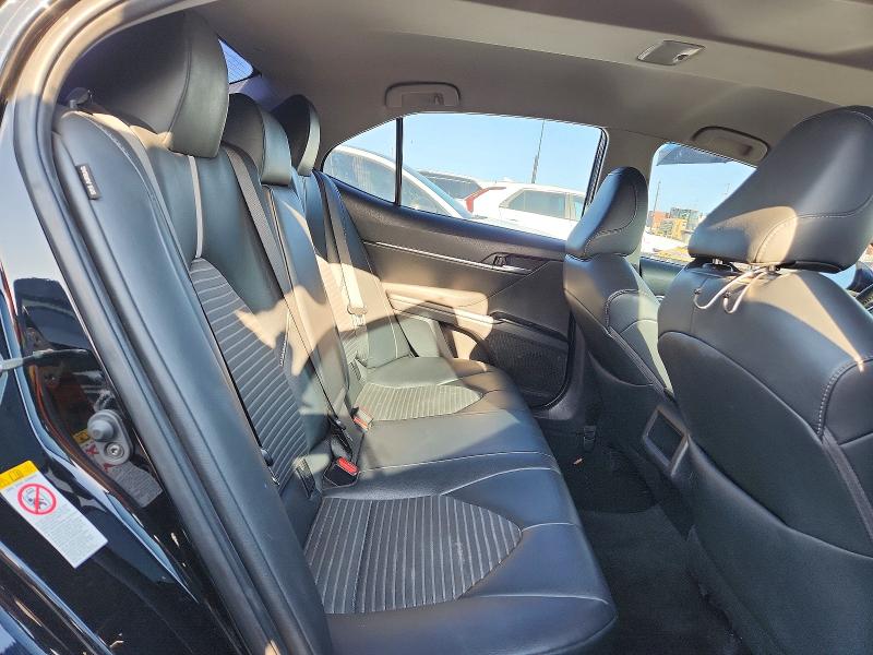 2018 Toyota Camry მანქანა იყიდება აუქციონზე, vin: 4T1B11HK1JU615003, აუქციონის ნომერი: 70154686