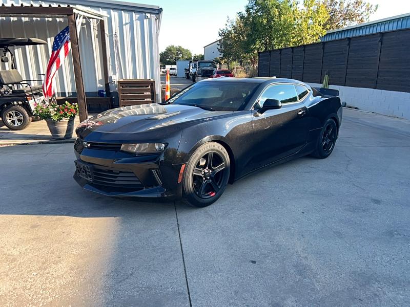 68693686 :رقم المزاد ، 1G1FB1RS9H0127199 vin ، 2017 Chevrolet Camaro مزاد بيع