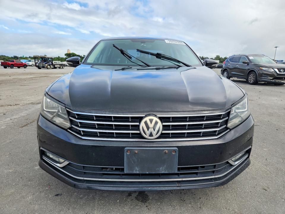 Продаж на аукціоні авто 2016 Volkswagen Passat, vin: 1VWBT7A33GC002171, номер лоту: 70292806