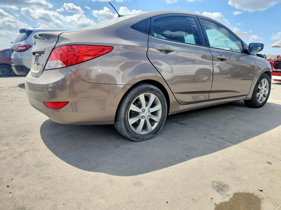 2013 Hyundai Accent მანქანა იყიდება აუქციონზე, vin: KMHCU4AE6DU455478, აუქციონის ნომერი: 67899026