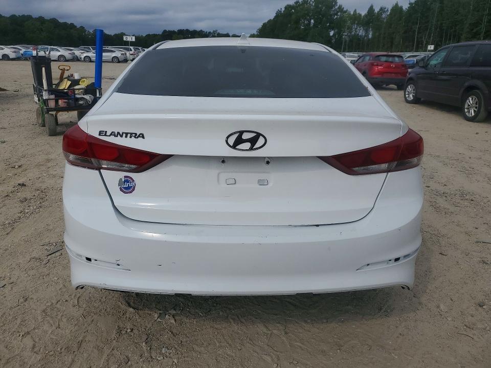 70179826 :رقم المزاد ، 5NPD74LF7HH183528 vin ، 2017 Hyundai Elantra مزاد بيع